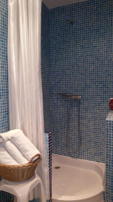 Seafront Apartment With Open-Air Heated Pool Fuengirola Eksteriør billede